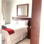 5 Bedroom Holiday Home