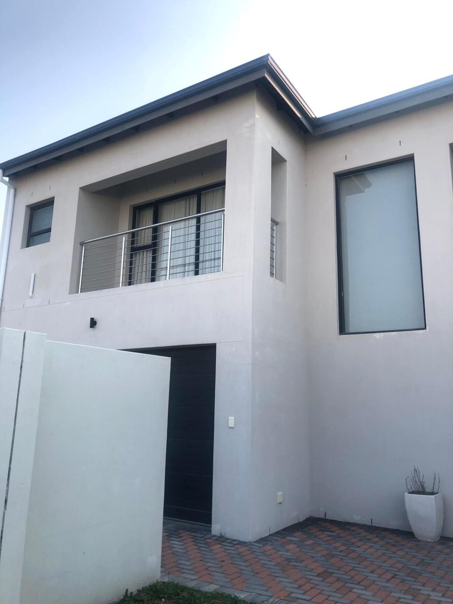 5 Bedroom Holiday home